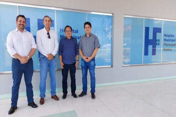 Representantes do Consamu visitam Hospital de Cafelândia