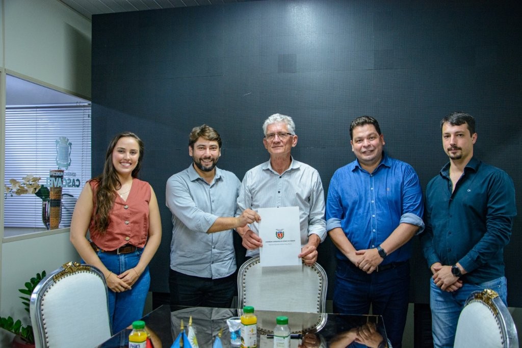 Investimento de R$1 milhão em pavimentação conecta comunidades em Corbélia