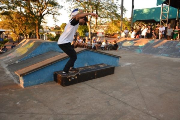 2º Campeonato de Skateboard 4fun agita a Praça Paraguai em Corbélia