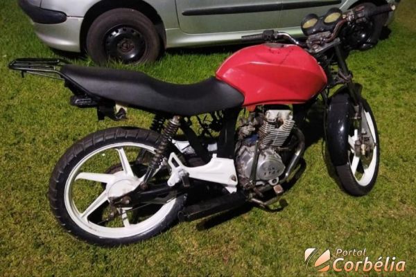 Polícia Militar apreende motocicleta paraguaia irregular em Corbélia