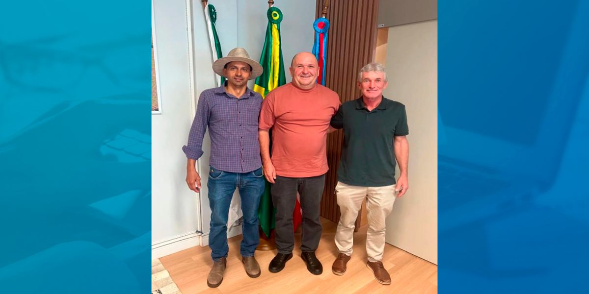 Prefeito de Anahy reúne-se com Vereador e Secretário de Agricultura para discutir recuperação de pontes