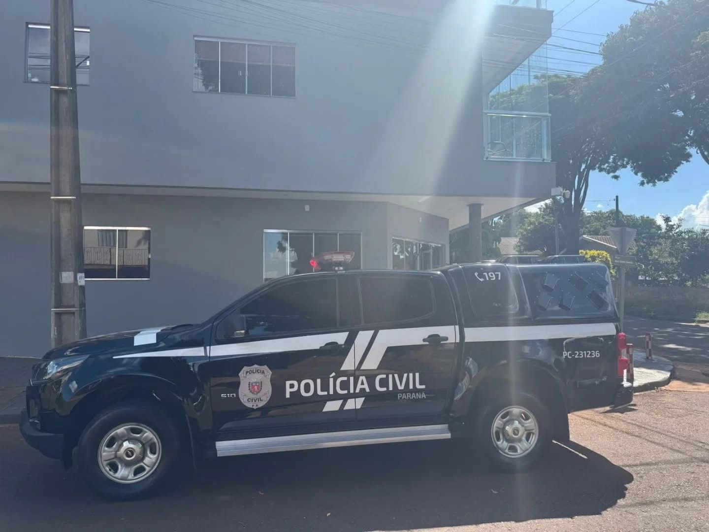 Polícia Civil cumpre mandados de busca e apreensão em salão de beleza em Cafelândia