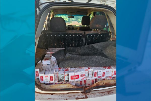 Imagem referente a notícia: Polícia Militar do Paraná apreende carga de cigarros contrabandeados em Nova Aurora