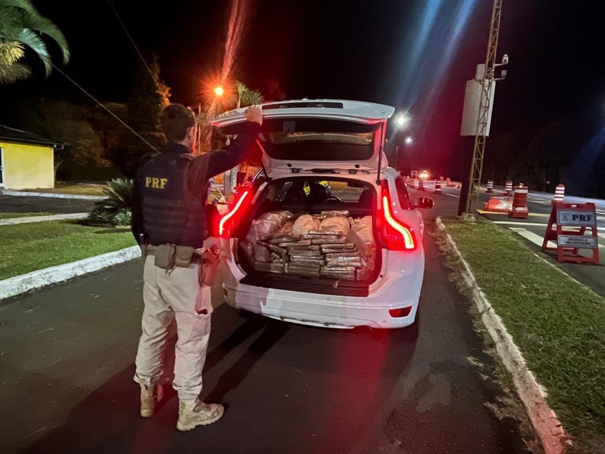 Polícia Rodoviária Federal apreende mais de 170Kg de maconha na BR-277 na região; duas mulheres foram presas