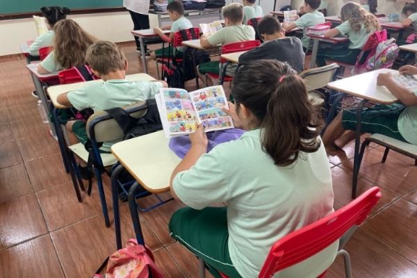 Secretaria Municipal de Educação cria plano semanal para estímulo à leitura nas escolas