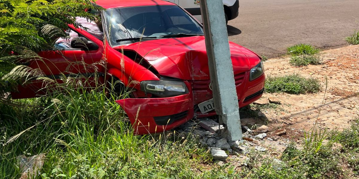 Colisão entre dois veículos Gol deixa mulher ferida em Corbélia