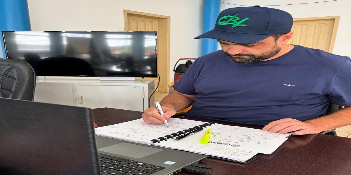 Prefeitura de Corbélia regulamenta horário especial para servidores que cuidam de dependentes com deficiência