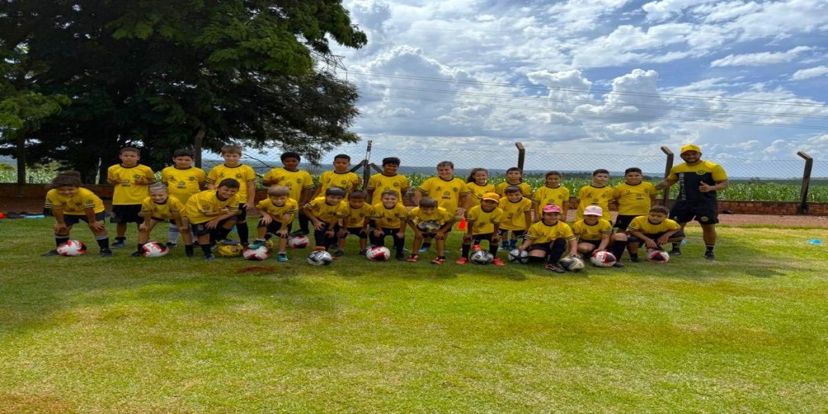 Projeto Talentos de Jesus inicia treinos no Estádio Paulo Godoy e se prepara para competição