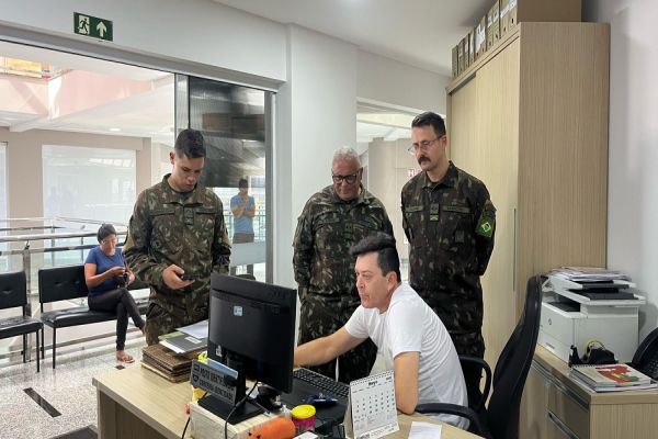 Alistamento militar 2025: Jovens de 18 anos devem se alistar até 30 de junho