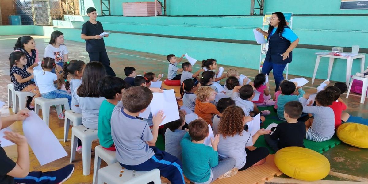 Projeto BiblioSesc chega a Corbélia para incentivar o hábito da leitura entre alunos da rede municipal