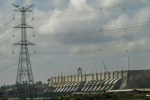 Imagem referente a notícia: Conta de luz terá bandeira amarela em maio, decide Aneel