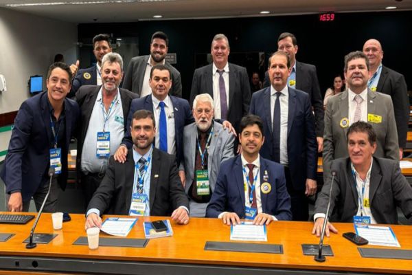 Imagem referente a notícia: Prefeito Thiago Stefanello e Vice Sandro Huf conquistam importantes recursos para Corbélia em agenda em Brasília