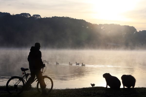 Após recordes de frio em todo o Paraná na quinta, termômetros vão cair ainda mais