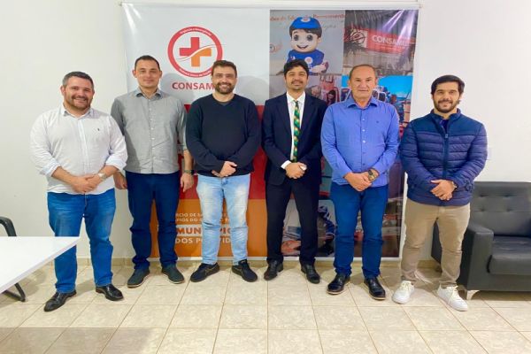 Imagem referente a notícia: Presidente do CONSAMU alinha demandas com prefeitos do Conselho Deliberativo