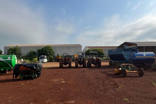 Imagem referente a notícia: Corbélia reorganiza patrulha mecanizada rural e fortalece apoio à agricultura familiar