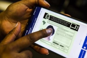 Imagem referente a notícia: Lei que cria CNH gratuita para população de baixa renda é sancionada