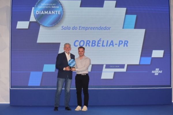 Imagem referente a notícia: Sala do Empreendedor de Corbélia conquista Selo Diamante do Sebrae por excelência em atendimento