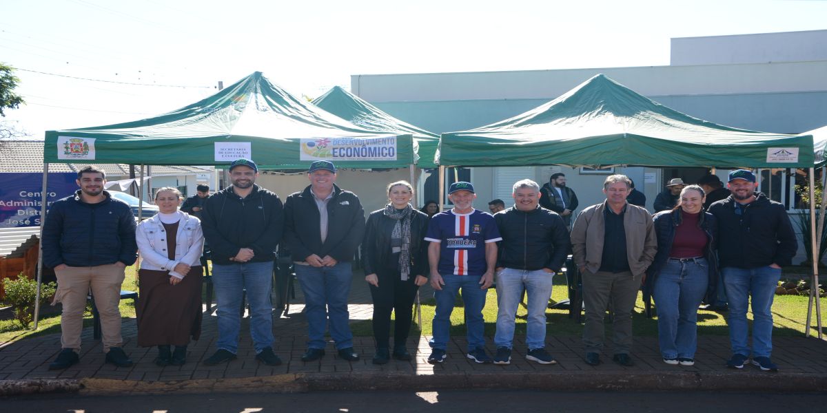 “Prefeitura na Rua” leva serviços essenciais ao Distrito do Ouro Verde em sua primeira edição