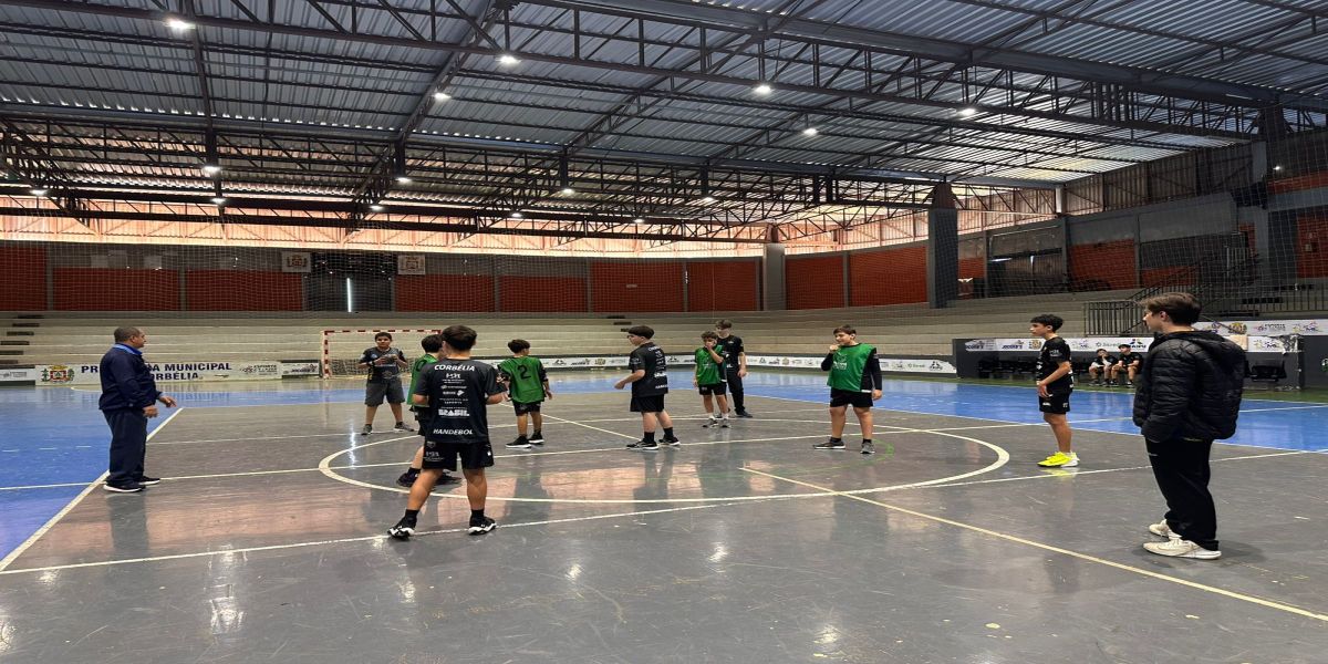 Corbélia disputa Campeonato Paranaense de Handebol Sub-14 com equipe 100% local