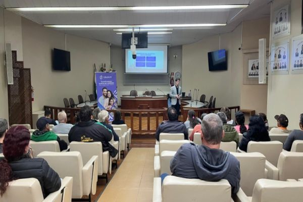 Imagem referente a notícia: Prefeitura de Corbélia realiza primeira reunião do Programa Moradia Legal para regularização fundiária