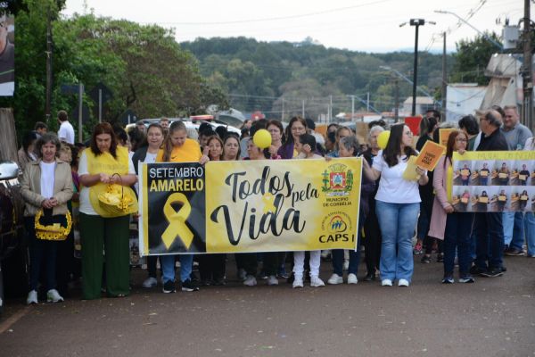 Imagem referente a notícia: Caminhada pela Vida mobiliza comunidade em Corbélia no Setembro Amarelo