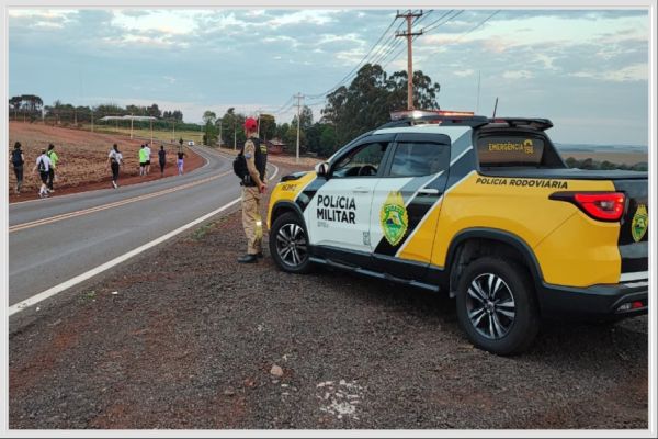 Imagem referente a notícia: BPRv prende motorista embriagado durante operação na PR-573
