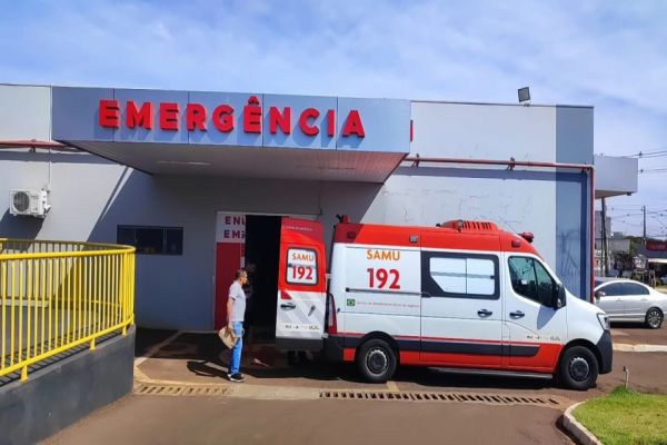 Acidente entre carro e moto deixa motociclista com fratura exposta em Cafelândia