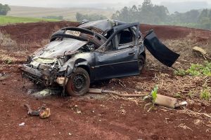 Imagem referente a notícia: Veículo carregado com drogas capota após fugir de abordagem da PRF na. BR-369