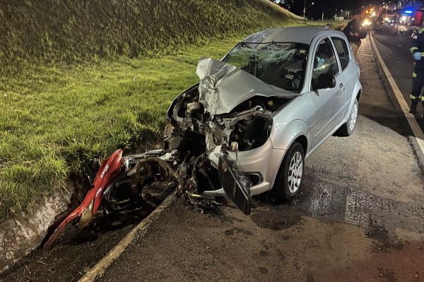 Imagem referente a notícia: Motociclista morre em colisão com Ford Ka na BR-369 em Corbélia
