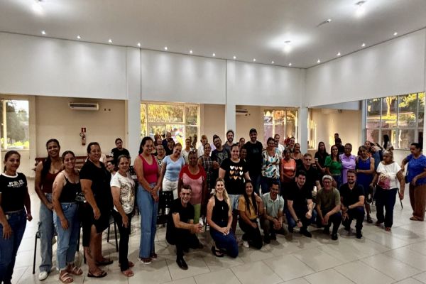 Imagem referente a notícia: Pró-Moradia: reunião apresenta projeto social e acolhe famílias contempladas em Corbélia