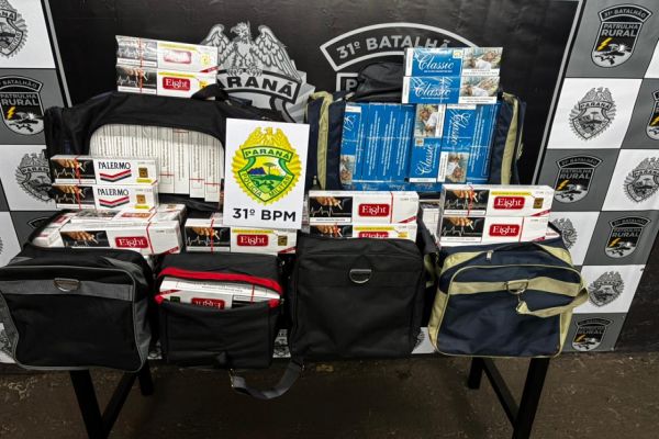 Imagem referente a notícia: Patrulha Rural apreende seis malas com cigarros contrabandeados em ônibus intermunicipal