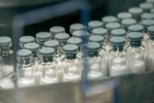 Imagem referente a notícia: Vacina contra a dengue do Butantan começa a ser aplicada em janeiro