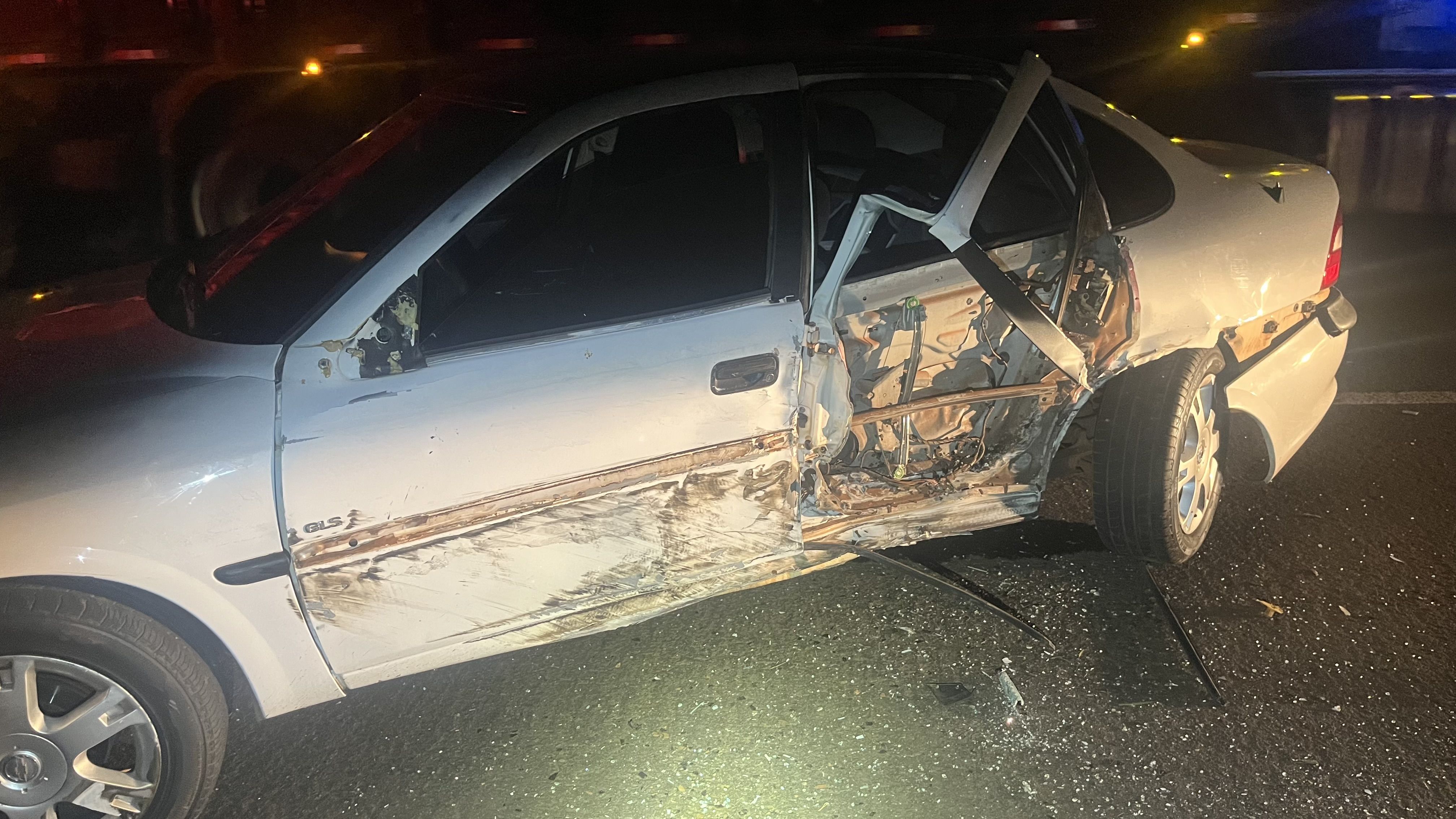 Colisão lateral entre dois veículos é registrada na BR-369 em Corbélia