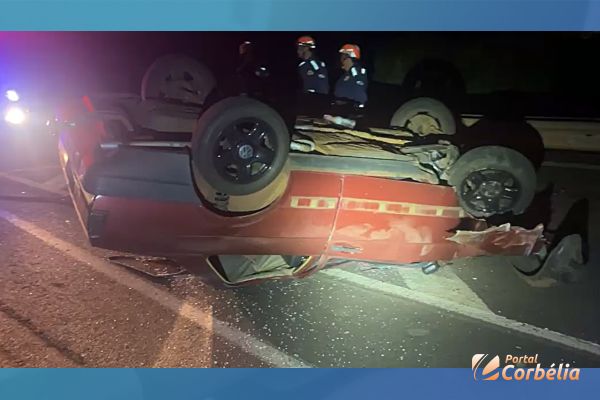 Imagem referente a notícia: Capotamento na BR-369 deixa motorista ferido em Corbélia