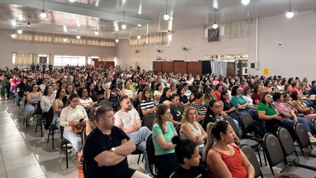 Corbélia abre Ano Letivo 2026 com 500 profissionais e reforça valorização da educação