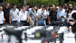 Imagem referente a notícia: Ratinho Junior entrega 243 drones para monitoramento aéreo das forças de segurança do Paraná