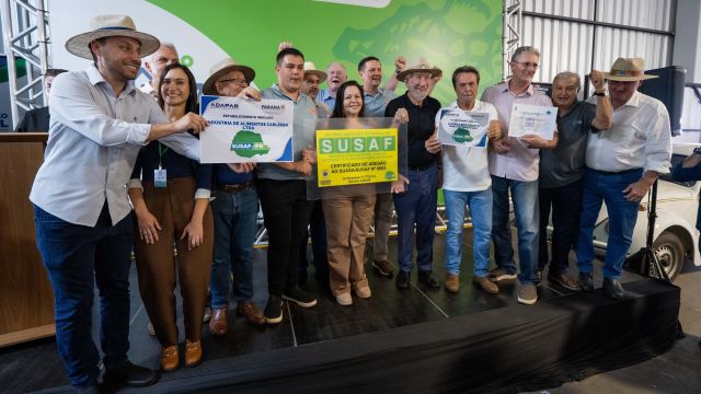 Imagem referente a notícia: Agroindústrias familiares recebem certificação do Susaf durante o Show Rural