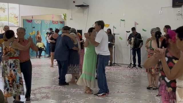 Imagem referente a notícia: Em clima de carnaval, Centro de Convivência do Idoso retoma atividades em Corbélia