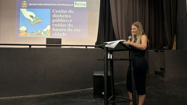 Imagem referente a notícia: Secretaria de Finanças apresenta balanço e metas durante Escola de Governo em Corbélia