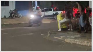 Imagem referente a notícia: PM identifica autor de ataque contra viatura após confusão com motociclista em Corbélia