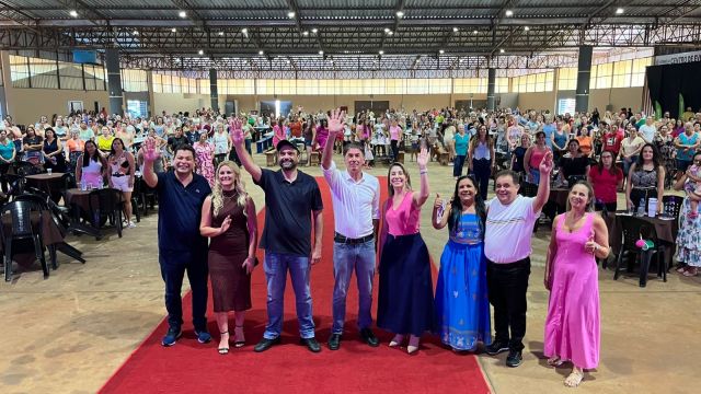 Cerca de 800 mulheres participaram de evento em comemoração ao Dia Internacional da Mulher em Corbélia