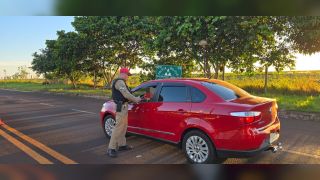 Imagem referente a notícia: Operação Páscoa: 21 motoristas são autuados por embriaguez e um é preso nas rodovias do Oeste