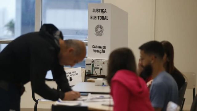 Imagem referente à notícia: Número de eleitores com mais de 60 anos cresceu 74%, aponta pesquisa