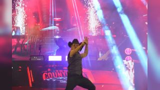 Imagem referente a notícia: Show da banda Country Beat reúne multidão e marca noite histórica em Corbélia