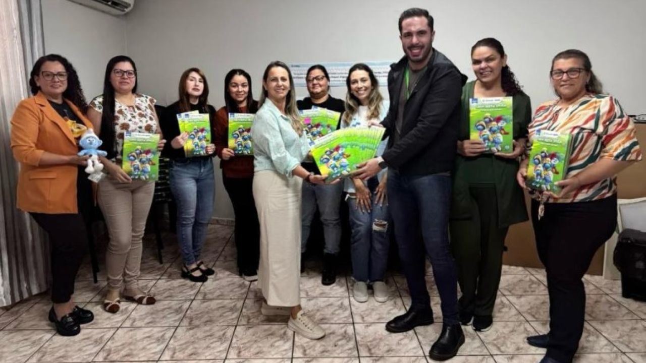Caravana Sicredi & Smurfs leva educação ambiental e cidadania para crianças em Corbélia
