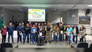 Imagem referente a notícia: Patrulha Rural 4.0 reforça segurança no campo durante encontro com produtores em Braganey