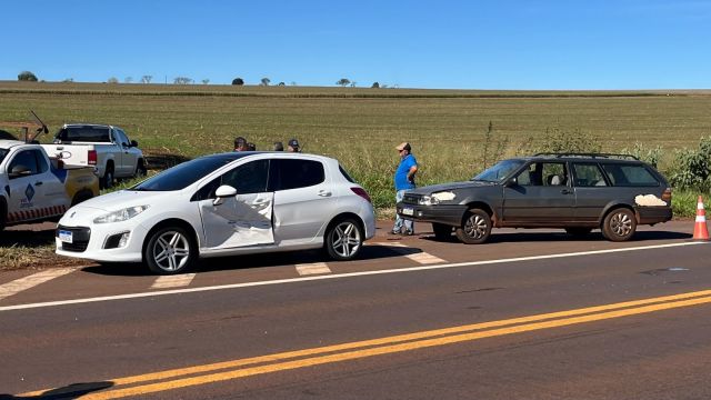 Motorista acessa rodovia, provoca colisão com dois veículos e causa transtornos na BR-369