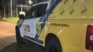 Imagem referente a notícia: Homem agride ex-companheira, foge com filha de 2 anos para milharal e é preso em Braganey