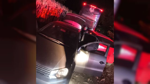 Polícia frustra roubo a ônibus da Viação Garcia na BR-369 em Corbélia; criminosos abandonam veículos e fogem