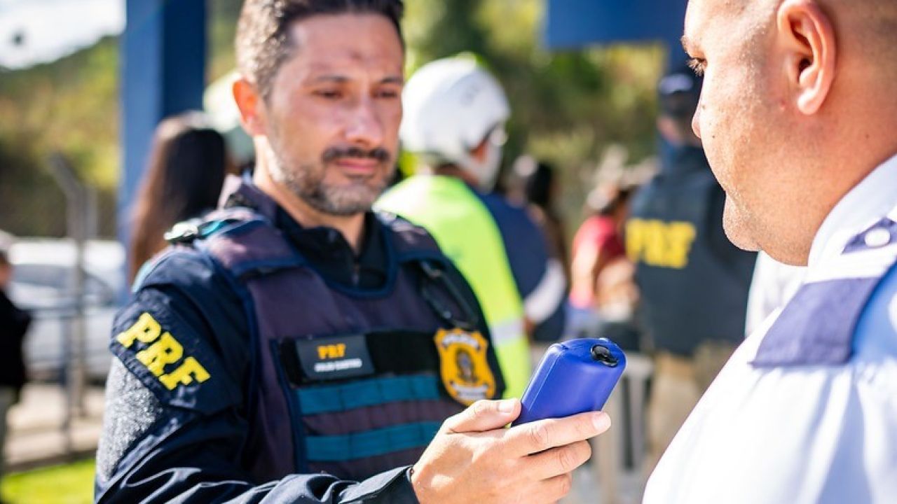 PRF reforça fiscalização nas rodovias do Paraná durante o feriado da Independência